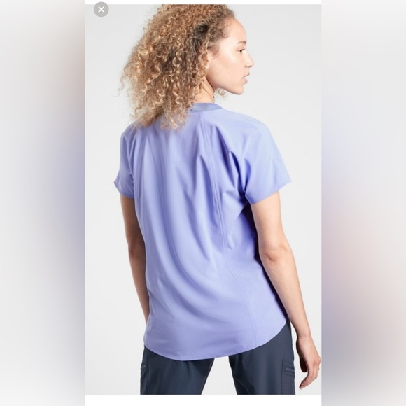 Athleta Women’s XS V-Neck Top Shirt Short Sleeve Pullover Stretch Mauve Light - Picture 2 of 10